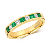 Emerald & Diamond Ring in 9K Gold