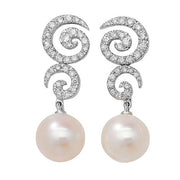 Diamond and Pearl Earring in 18K White Gold