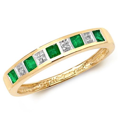 Emerald and Diamond Ring in 9K Gold