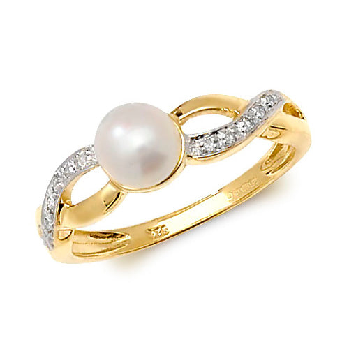 Pearl Ring in 9K Gold