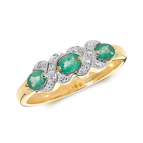 Emerald and Diamond Ring in 9K Gold