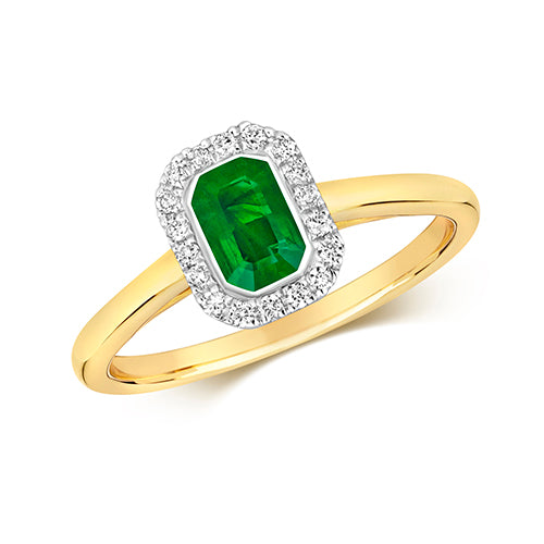 Emerald & Diamond Ring in 9K Gold