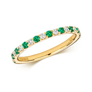 Emerald & Diamond Ring in 9K Gold