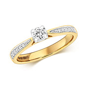 Diamond Ring in 9K Gold