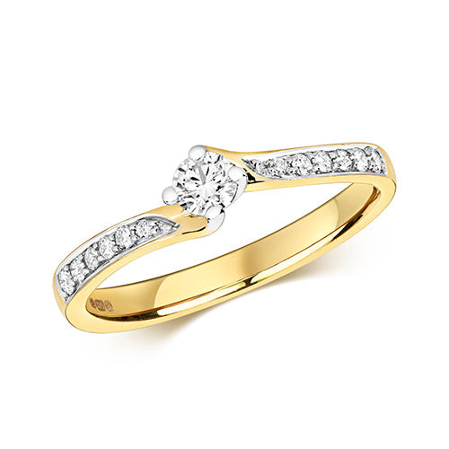 Diamond Ring in 9K Gold