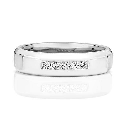 Diamond Ring in 9K White Gold