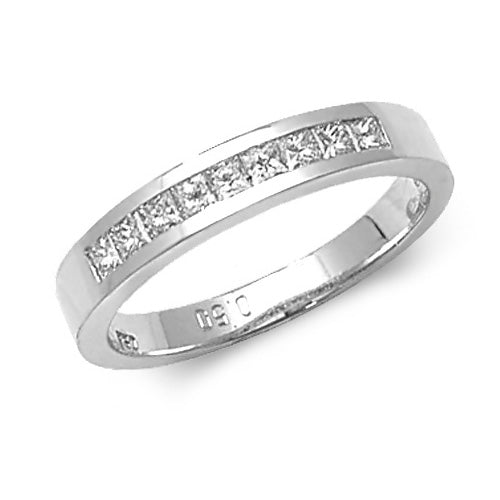 Diamond Ring in 18K White Gold