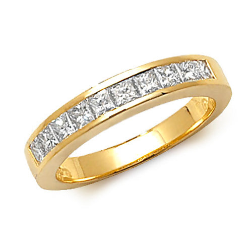 Diamond Ring in 18K Gold