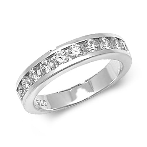 Diamond Ring in 18K White Gold