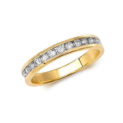 Diamond Ring in 18K Gold