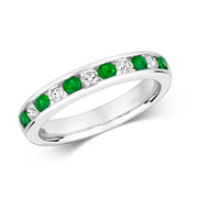 Emerald and Diamond Ring in 18K White Gold