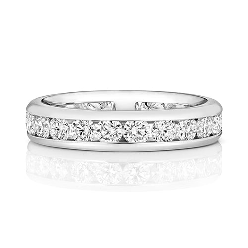 18K Gold Diamond Eternity Wedding Band | Charmé